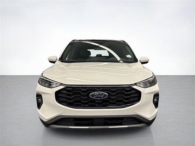 2025 Ford Escape Hybrid ST-Line Select photo 2
