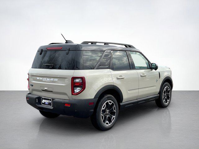 2025 Ford Bronco Sport Outer Banks photo 3