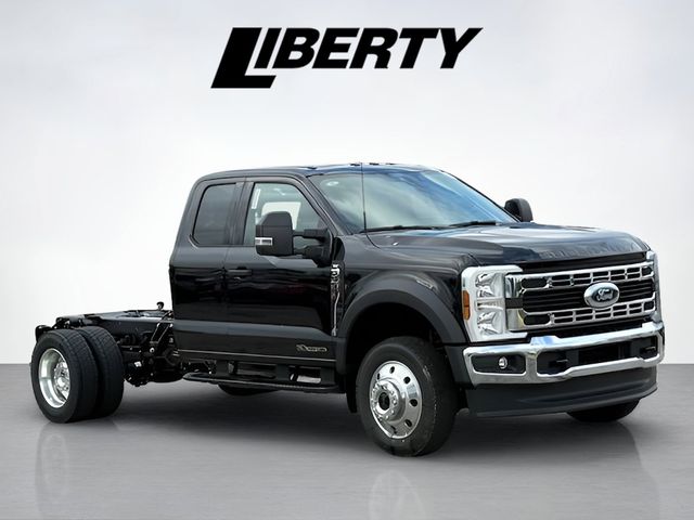 2026 Ford F-550 Super Duty Chassis Cab XLT's photo