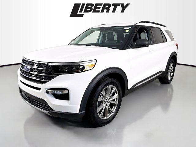 2022 Ford Explorer XLT photo 3