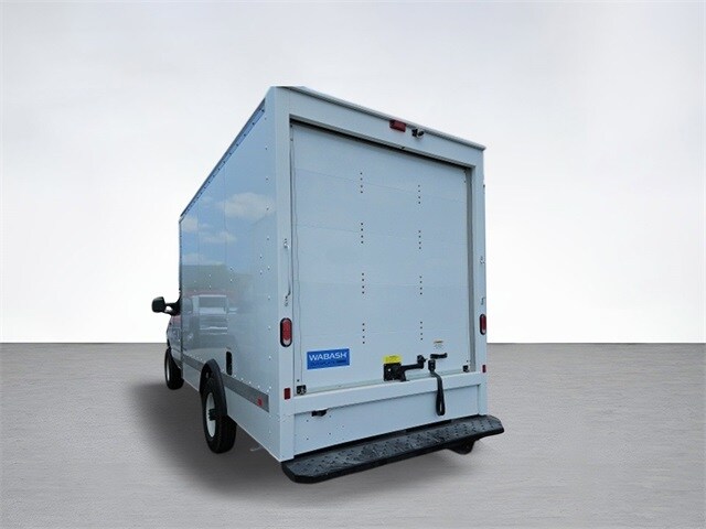 2025 Ford E-350 photo 4