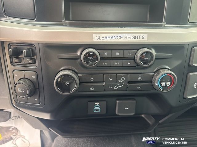 2023 Ford F-350 Super Duty XL - Photo 24