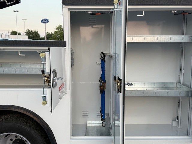 2025 Ford F-550 Super Duty Chassis Cab XL - Photo 40