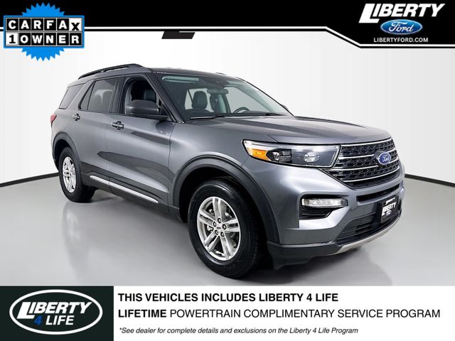 2023 Ford Explorer XLT's photo