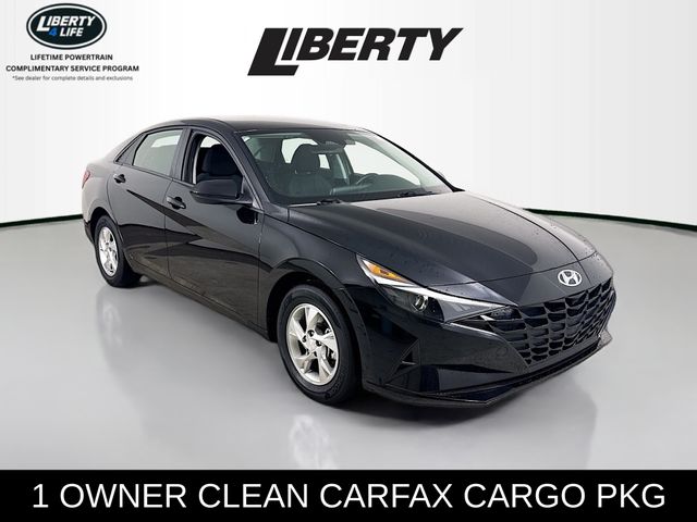 2023 Hyundai Elantra SE's photo