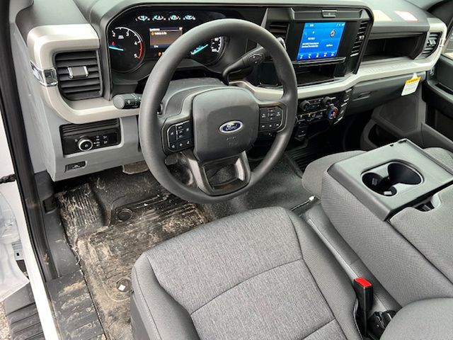 2025 Ford F-550 Super Duty Chassis Cab XL - Photo 11
