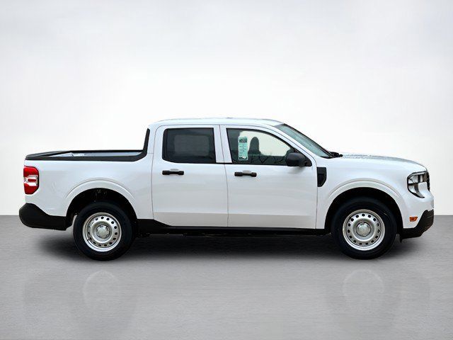 2025 Ford Maverick XL photo 2