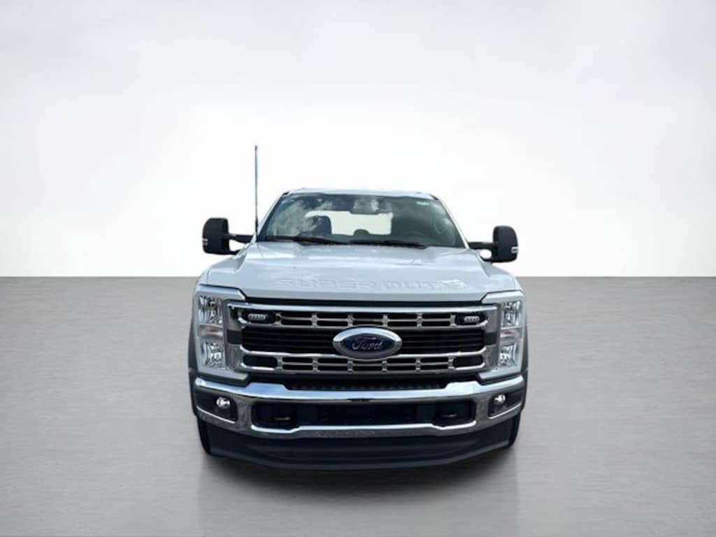 New 2023 Ford F-550SD XLT Chassis