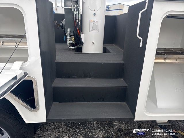 2023 Ford F-550 Super Duty Chassis Cab XL - Photo 13