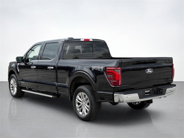 2025 Ford F-150 Lariat photo 3