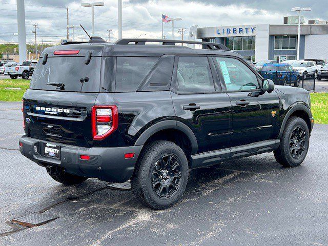 2025 Ford Bronco Sport Badlands photo 2