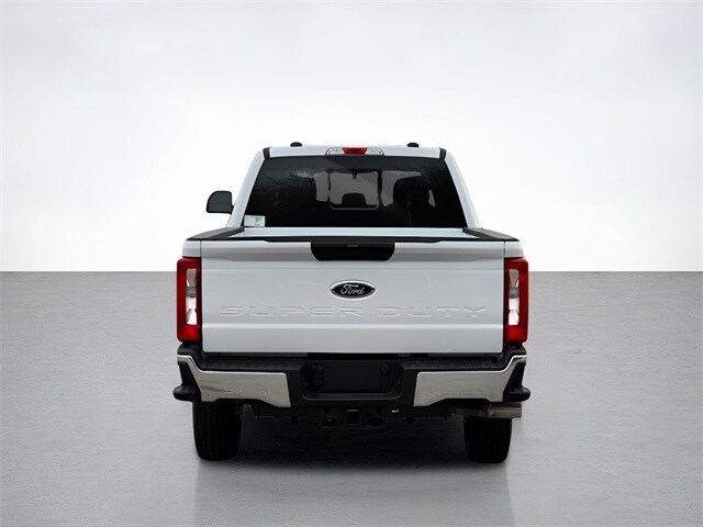 2025 Ford F-250 photo 4