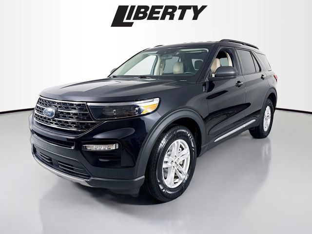 2022 Ford Explorer XLT photo 2
