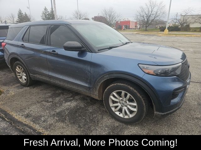 2021 Ford Explorer photo 3