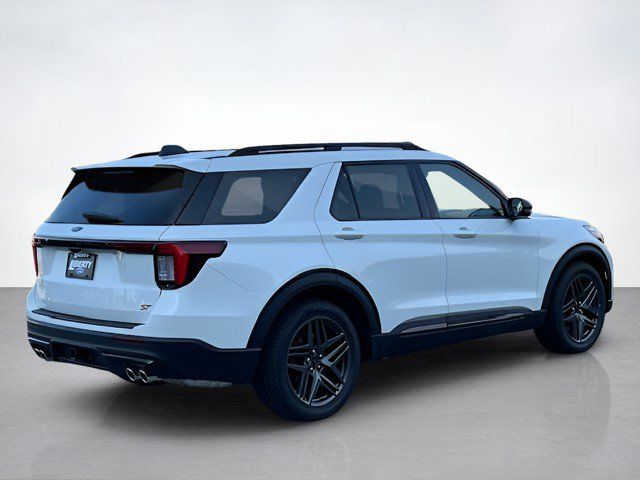 2025 Ford Explorer ST photo 3