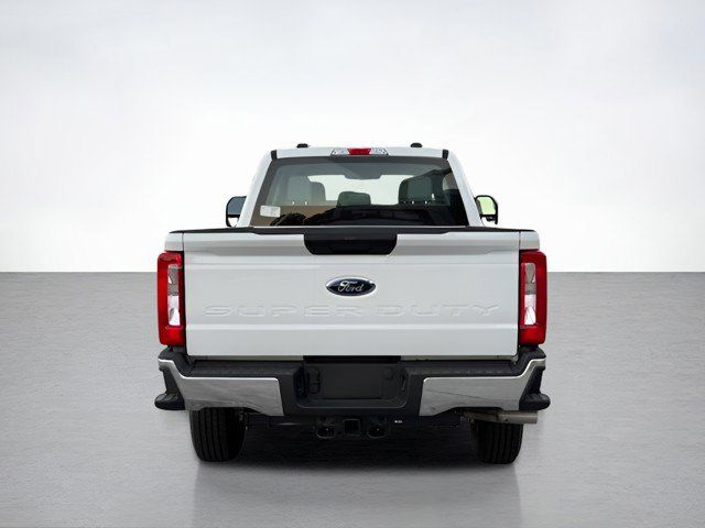 2025 Ford F-250 XL photo 4