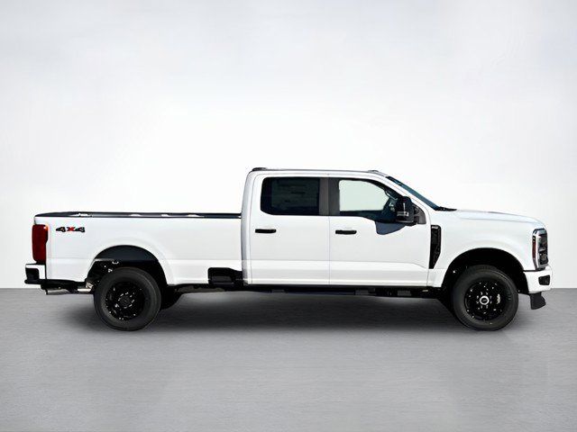 2026 Ford F-350 photo 2