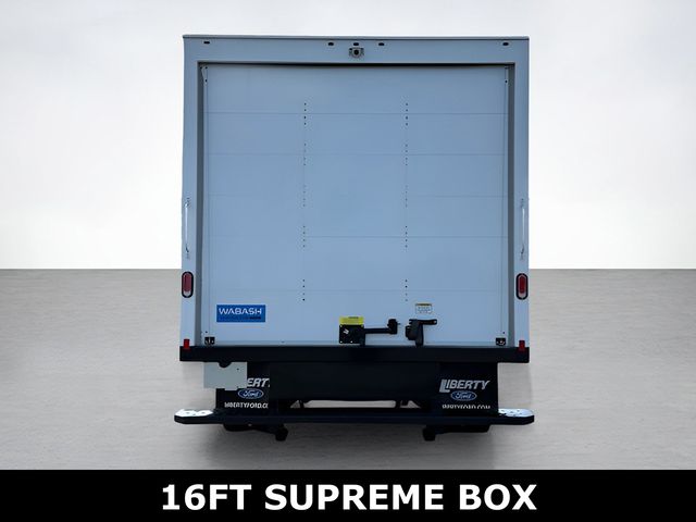 2025 Ford E-450 Chassis Cab photo 4