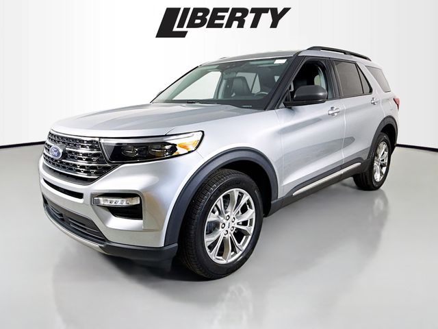 2022 Ford Explorer XLT photo 3