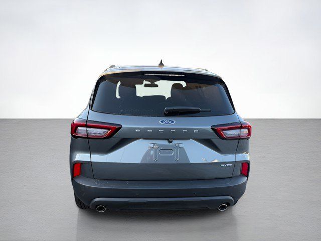 2025 Ford Escape Hybrid ST-Line Select photo 2