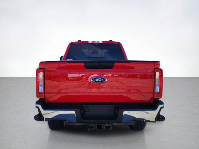 2026 Ford F-350 photo 4