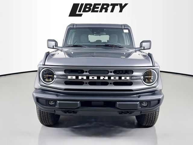 2023 Ford Bronco Base photo 2