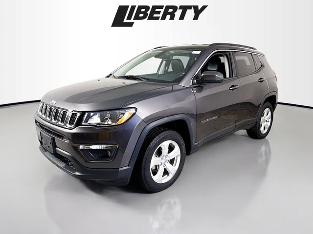 2020 Jeep Compass Latitude photo 3