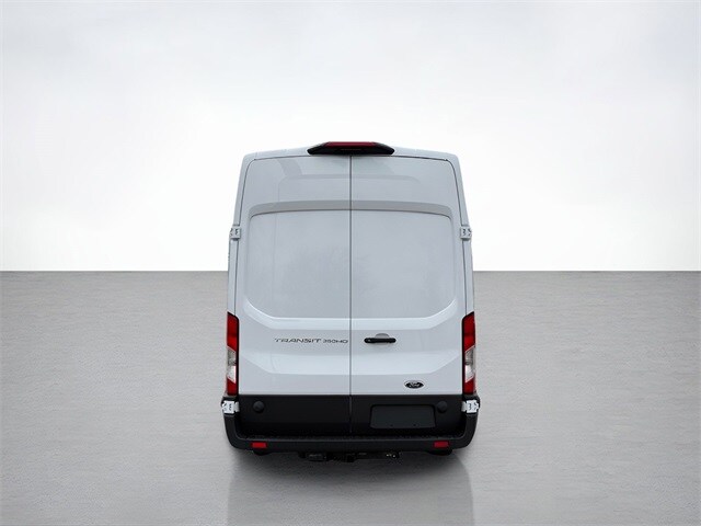 2025 Ford Transit photo 4
