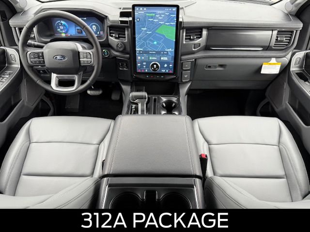 2025 Ford F-150 Lightning Flash - Photo 21
