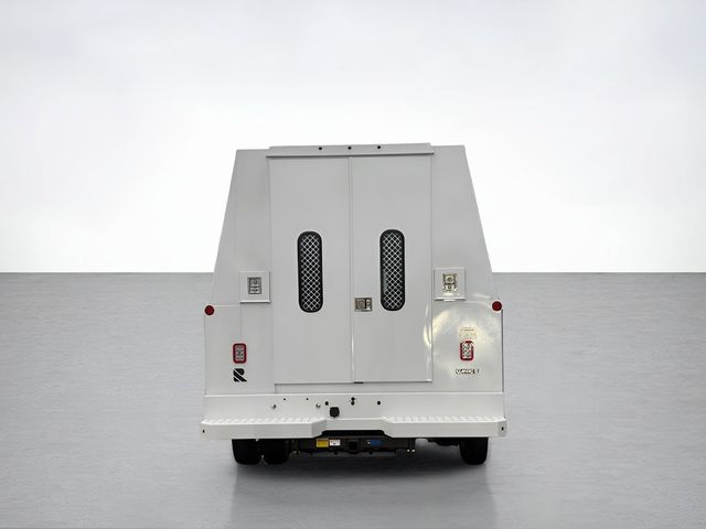 2025 Ford F-550 photo 4