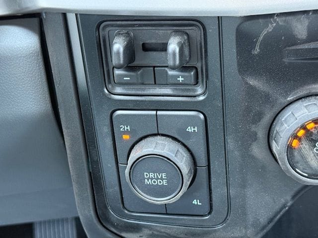 2025 Ford F-550 Super Duty Chassis Cab XL - Photo 18