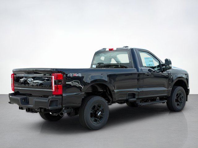 2026 Ford F-350 photo 3