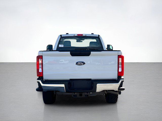 2026 Ford F-250 photo 4