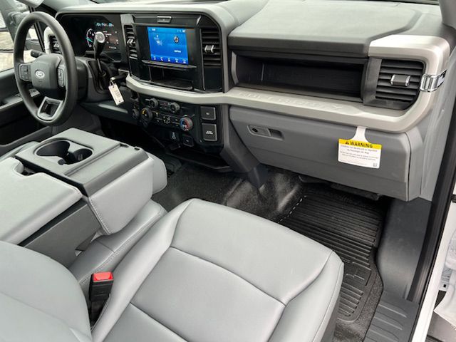 2025 Ford F-550 Super Duty Chassis Cab XL - Photo 13