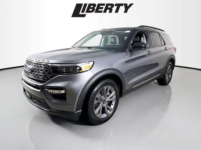 2022 Ford Explorer XLT photo 3