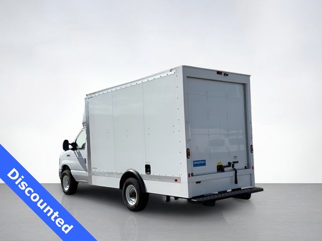2025 Ford E-350 photo 3