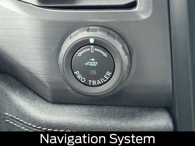 2025 Ford F-150 Lightning Flash - Photo 27