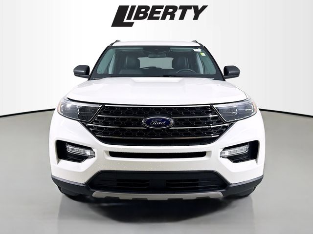 2022 Ford Explorer XLT photo 2
