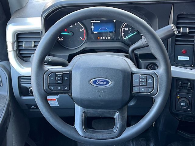 2025 Ford F-550 Super Duty Chassis Cab XL - Photo 24