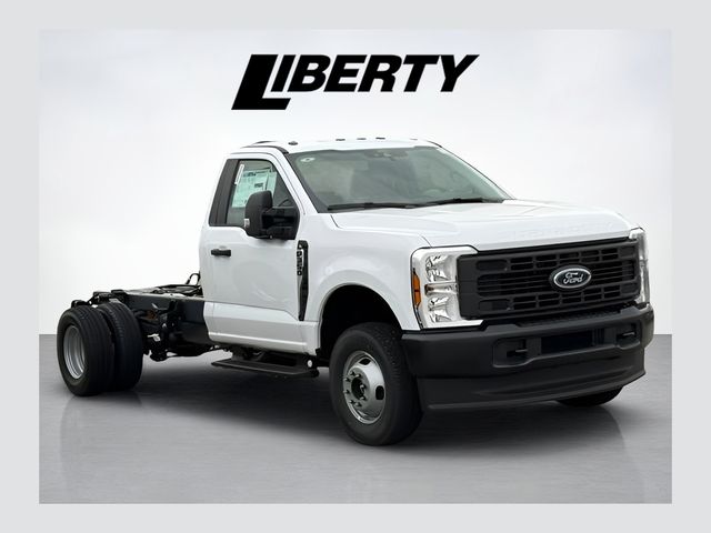 2026 Ford F-350 XL 4x4 Regular Cab 169-In DRW's photo
