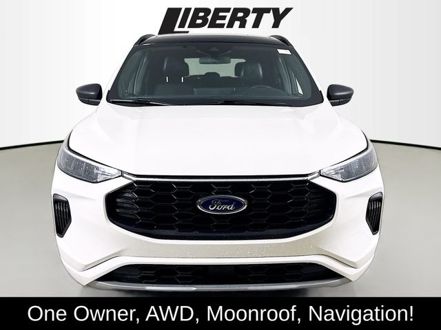 2024 Ford Escape ST-Line photo 2