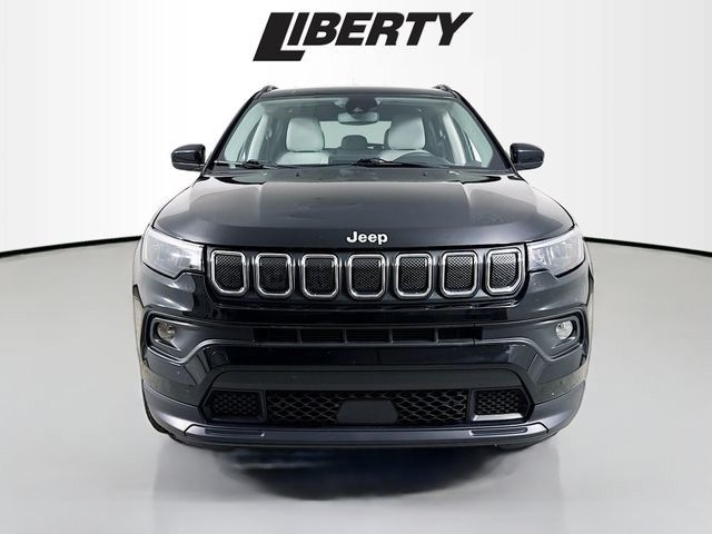 Certified 2022 Jeep Compass Latitude with VIN 3C4NJCBB3NT229916 for sale in Maple Heights, OH