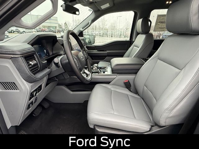 2025 Ford F-150 Lightning Flash - Photo 14