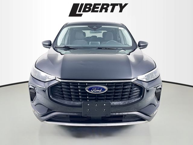 2024 Ford Escape Active photo 2