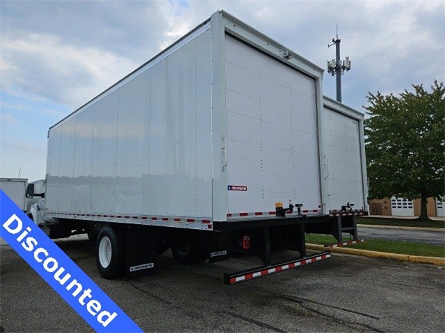 2025 Ford F-650 photo 4