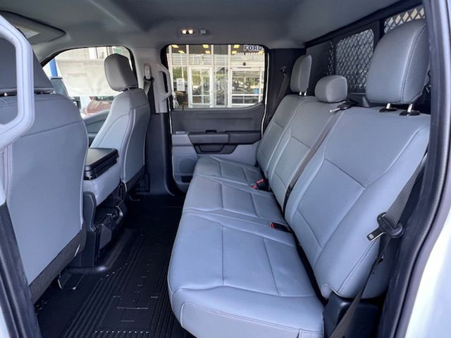 2025 Ford F-550 Super Duty Chassis Cab XL - Photo 13