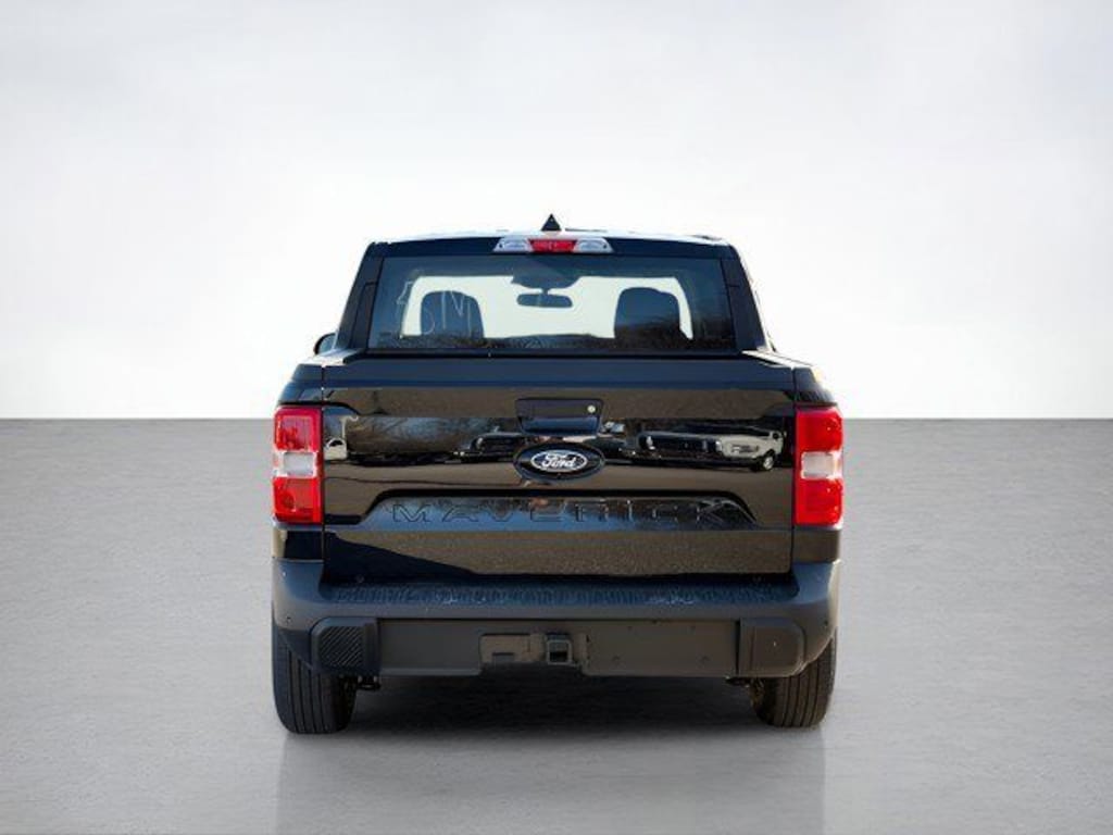 New 2025 Ford Maverick XL Truck