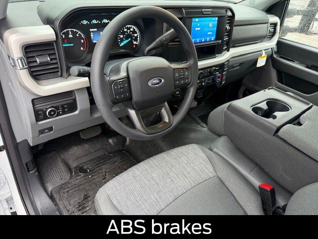 2026 Ford F-600 Super Duty Chassis Cab XLT - Photo 13