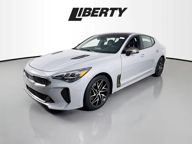 2023 Kia Stinger GT-Line photo 3