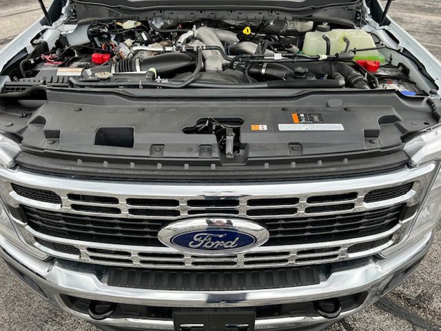2025 Ford F-550 Super Duty Chassis Cab XL - Photo 35